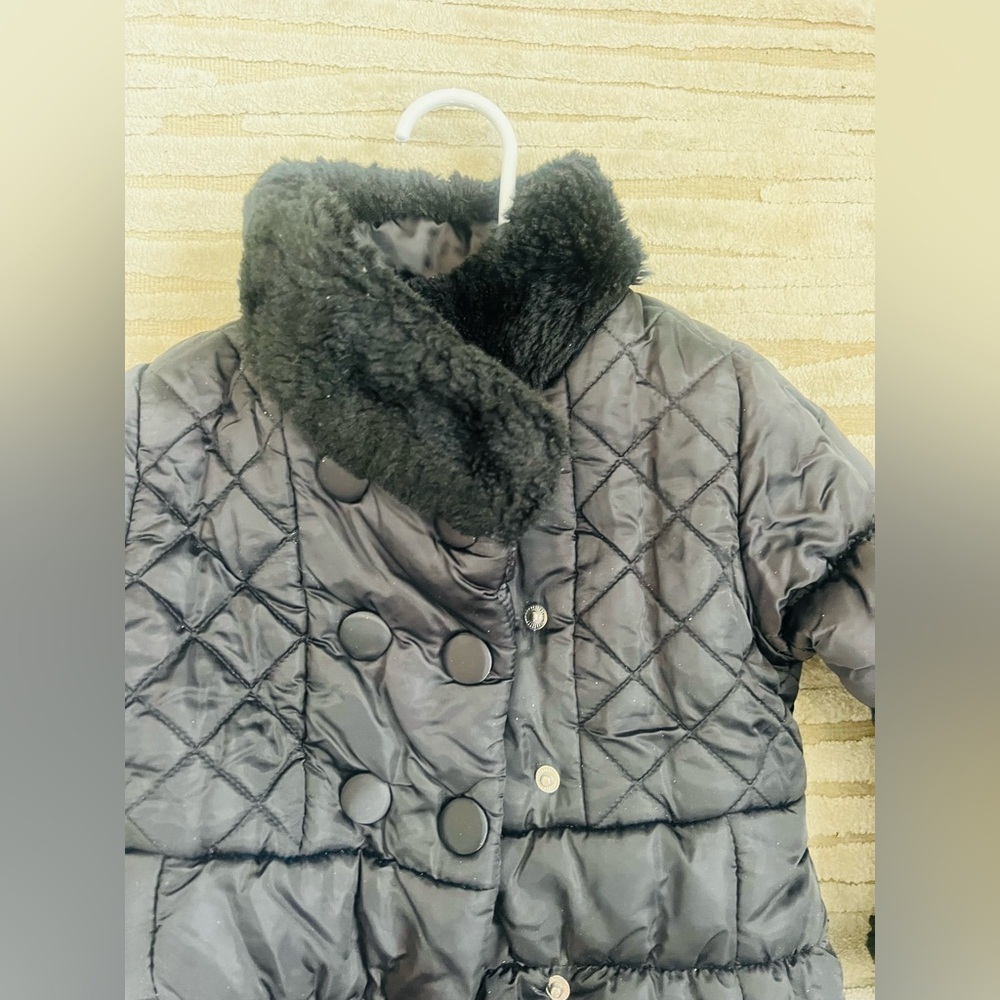 Like new Jessica Simpson black coat size 4 with faux fur cuffs and neck - Picture 3 of 6